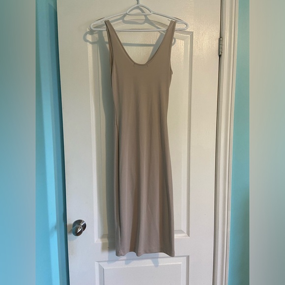 Dynamite Ribbed MIDI Dress Size Small - Picture 2 of 2